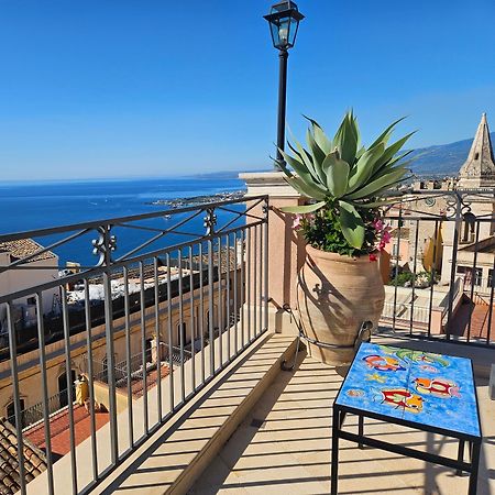 לינה וארוחת בוקר טאורמינה Casa Turchetti מראה חיצוני תמונה